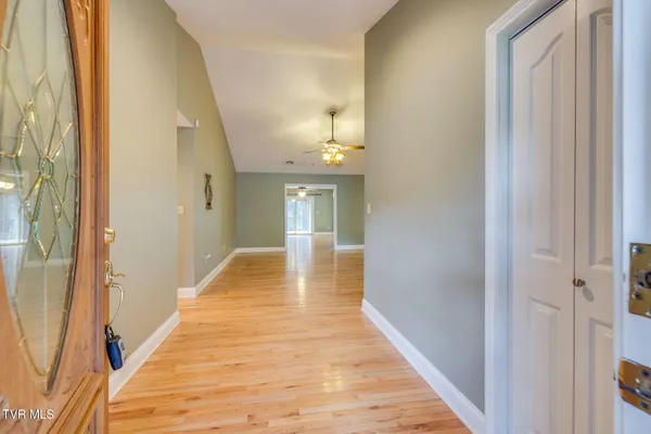 $612,000 | 1031 Hickory View Drive, Morristown, TN 37814