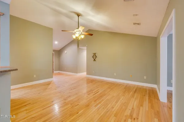 $612,000 | 1031 Hickory View Drive, Morristown, TN 37814