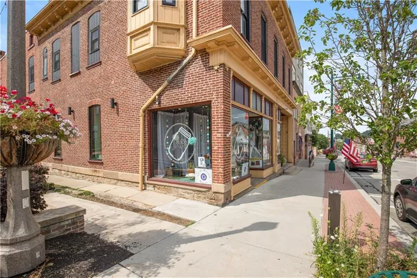 $599,000 | 127 West Main Street, Somerset, PA 15501