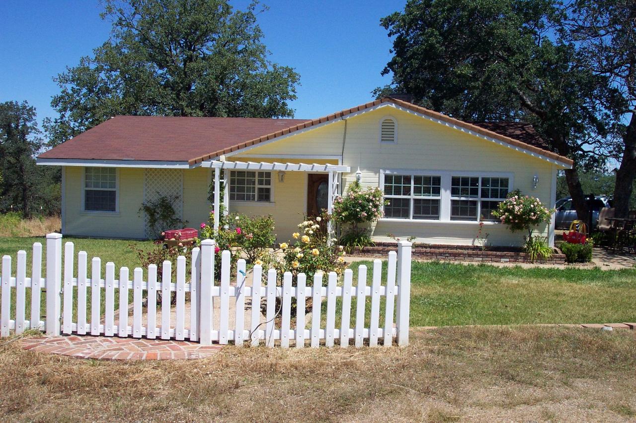16760 Prentice Road Cottonwood, CA 96022 - Photo 1 of 6 Front