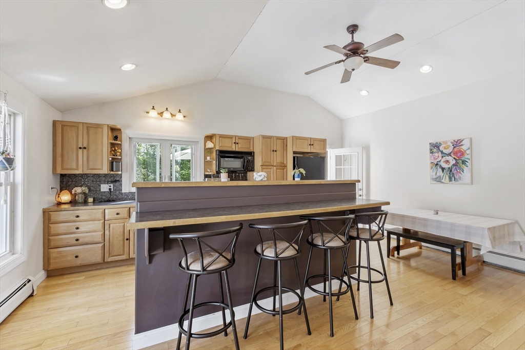 23 Longedge Road Clinton, MA 01510 - Photo 4 of 37 Gallery Image 4