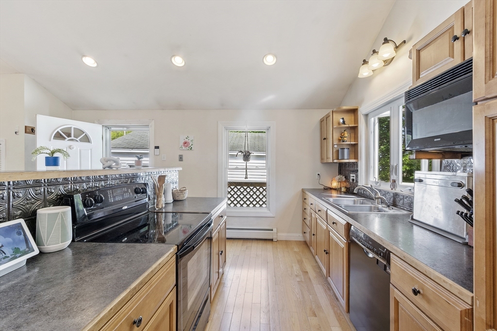 23 Longedge Road Clinton, MA 01510 - Photo 7 of 37 Gallery Image 7