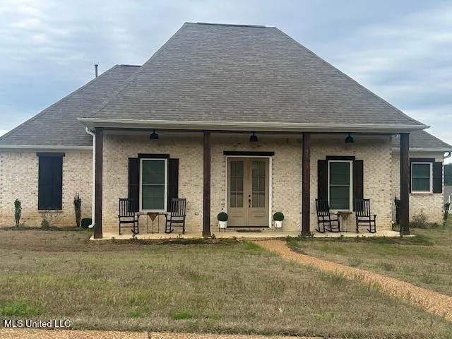 $395,000 | 2154 Laughter Road, Nesbit, MS 38651
