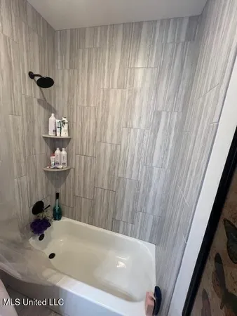 $395,000 | 2154 Laughter Road, Nesbit, MS 38651