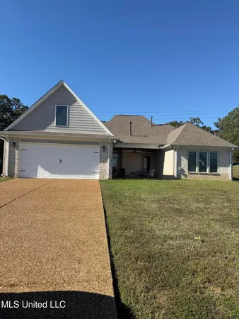 $395,000 | 2154 Laughter Road, Nesbit, MS 38651