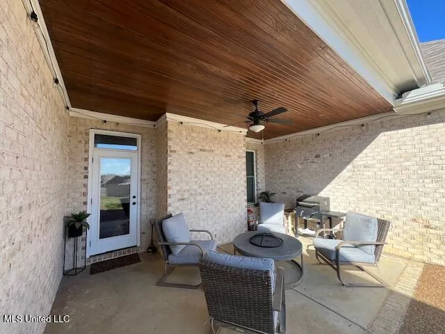 $395,000 | 2154 Laughter Road, Nesbit, MS 38651