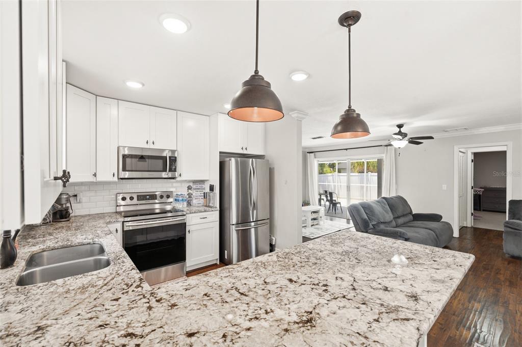 4712 Simcoe Street Palm Harbor, FL 34683 - Photo 17 of 51