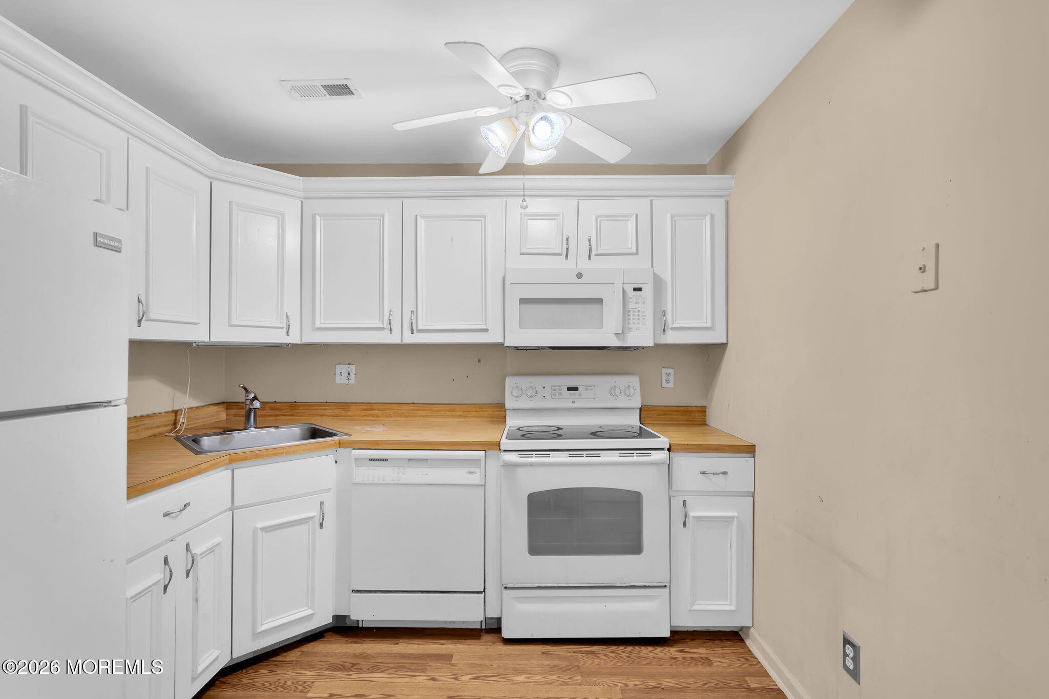 1806 Huntingdon Mews Clementon, NJ 08021 - Photo 11 of 25 15-web-or-mls-DSC08533