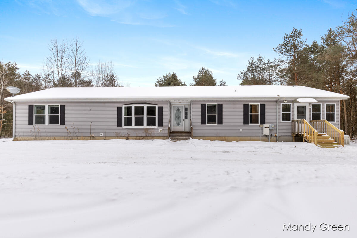 4070 Sidney Road Sheridan, MI 48884 - Photo 1 of 24 IMG_1000
