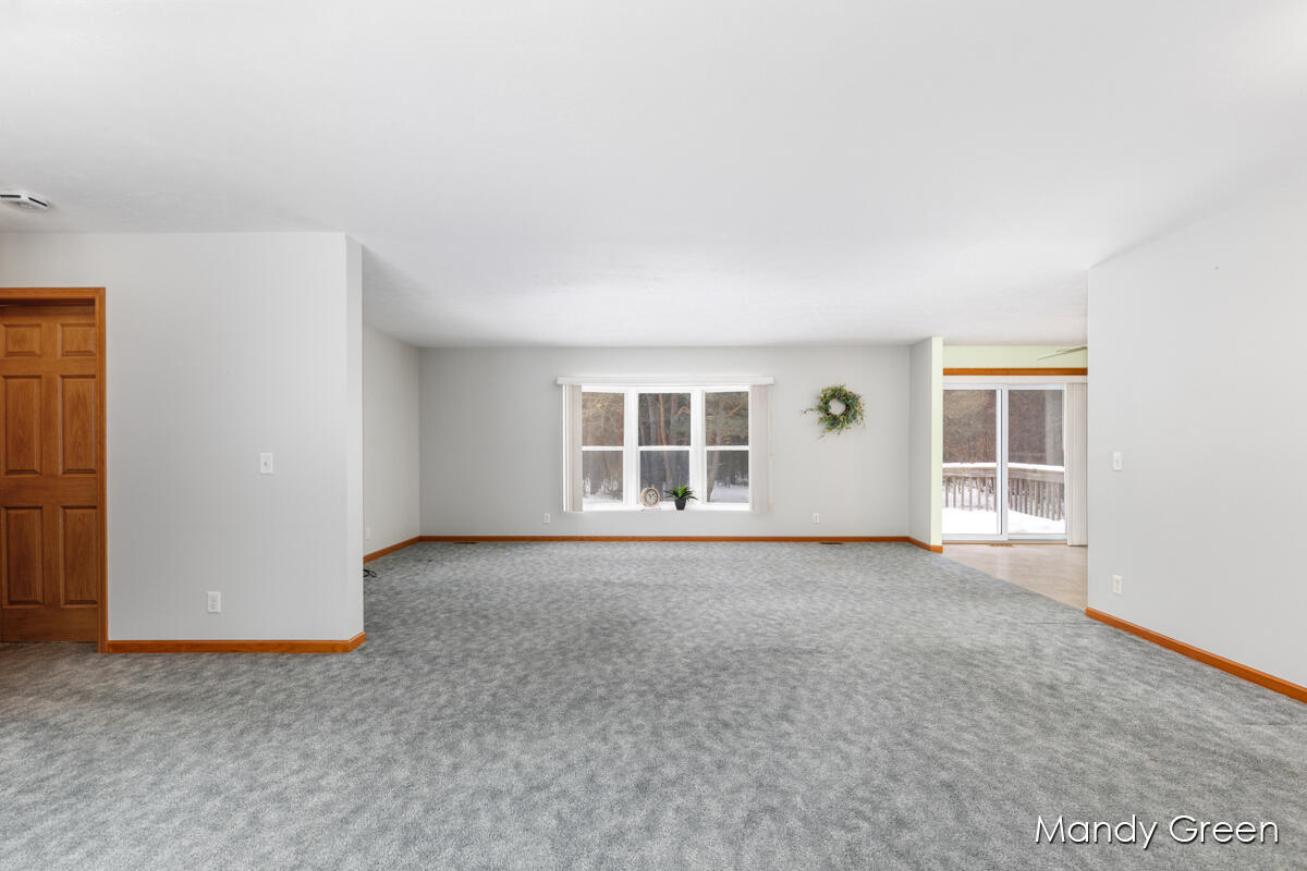 4070 Sidney Road Sheridan, MI 48884 - Photo 8 of 24 IMG_1003