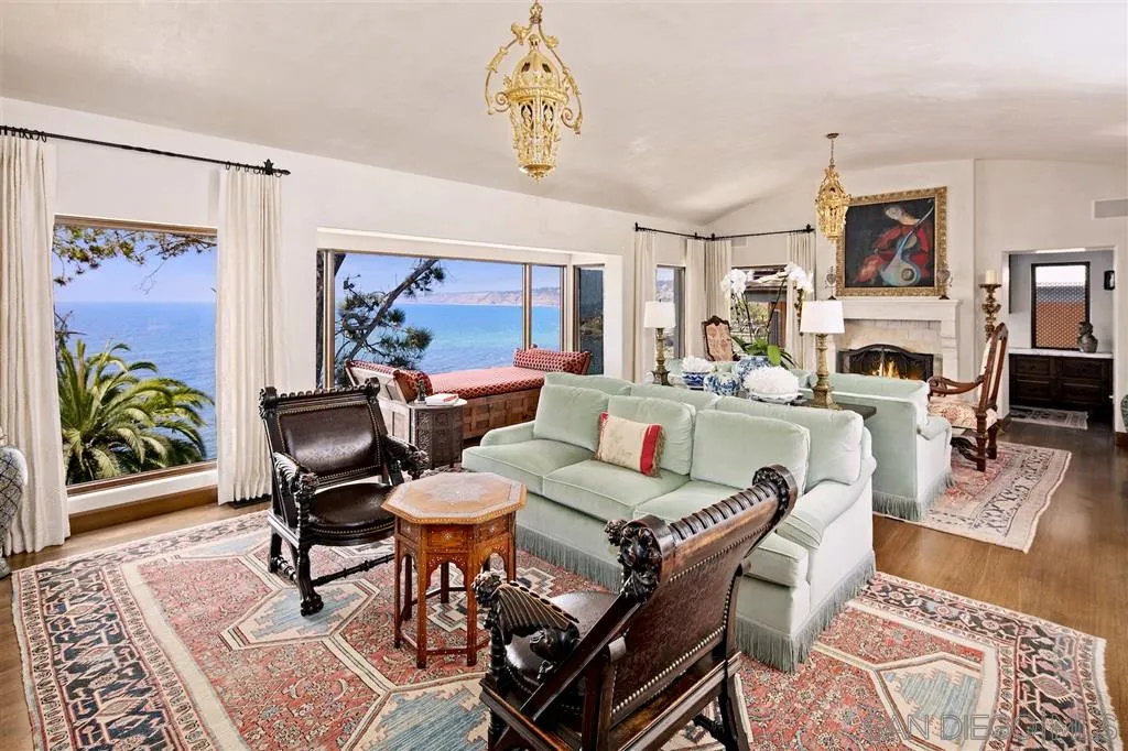 1640 Torrey Pines Road La Jolla, CA 92037 - Photo 7 of 25 Gallery Image 7