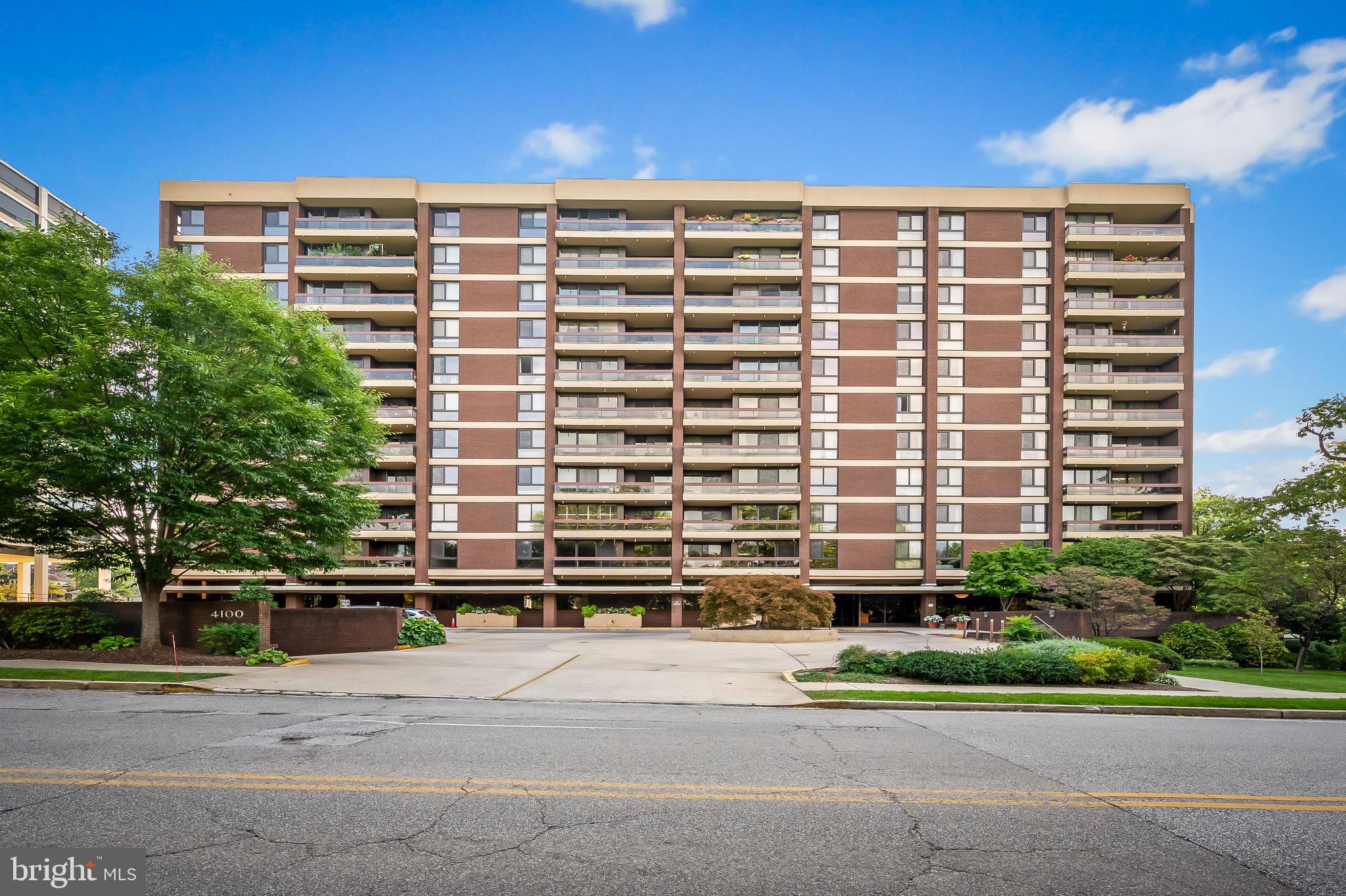 4100 North Charles Street, Unit 715 Baltimore, MD 21218 - Photo 1 of 35