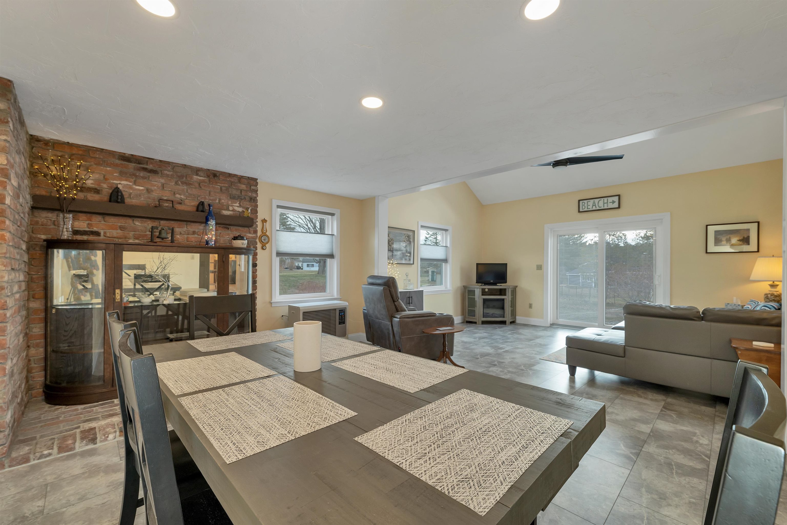 1783 Parade Road Laconia, NH 03246 - Photo 13 of 43