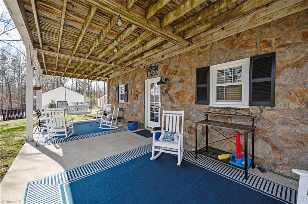 181 Stonegate Drive Roxboro, NC 27574 - Photo 8 of 37