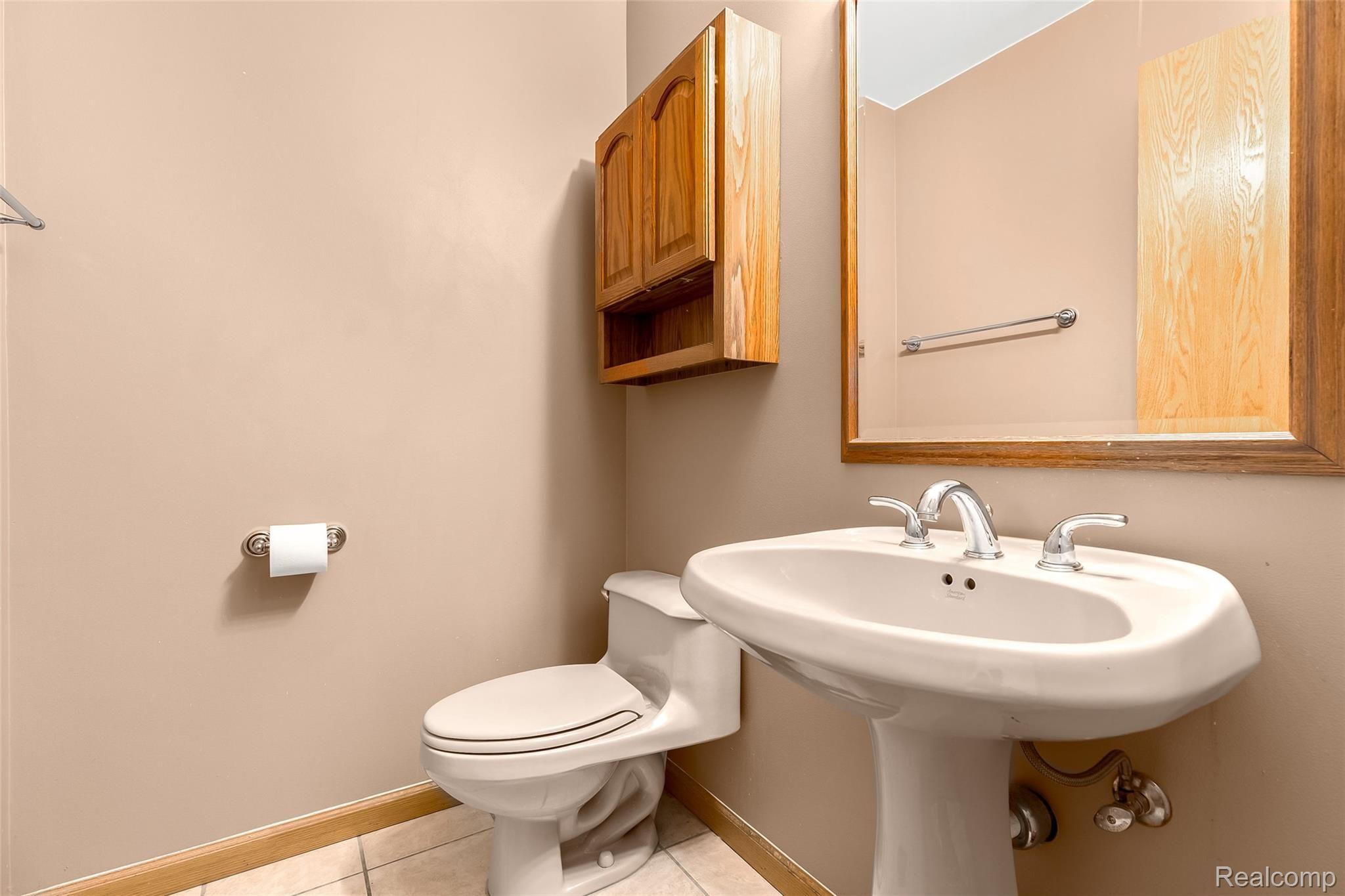 1499 Wiggins Road Fenton, MI 48430 - Photo 18 of 47 1499 Wiggins Road