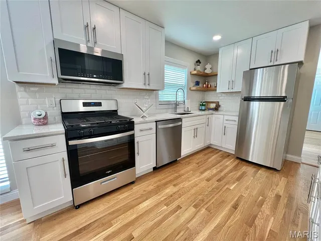 $4,195 | 417 Wenneker Drive, Ladue, MO 63124