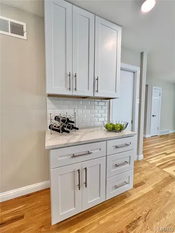 $4,195 | 417 Wenneker Drive, Ladue, MO 63124