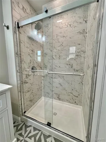 $4,195 | 417 Wenneker Drive, Ladue, MO 63124