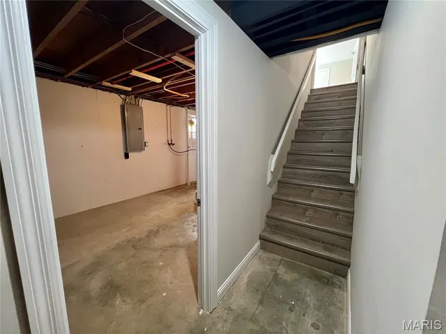 $4,195 | 417 Wenneker Drive, Ladue, MO 63124