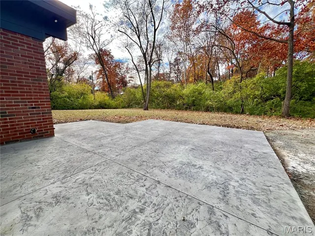 $4,195 | 417 Wenneker Drive, Ladue, MO 63124
