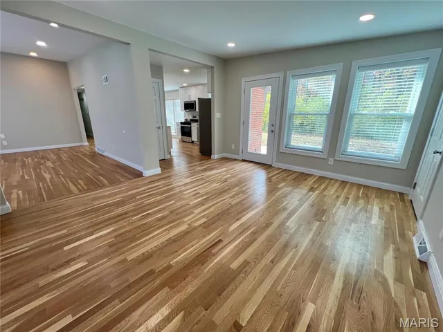 $4,195 | 417 Wenneker Drive, Ladue, MO 63124