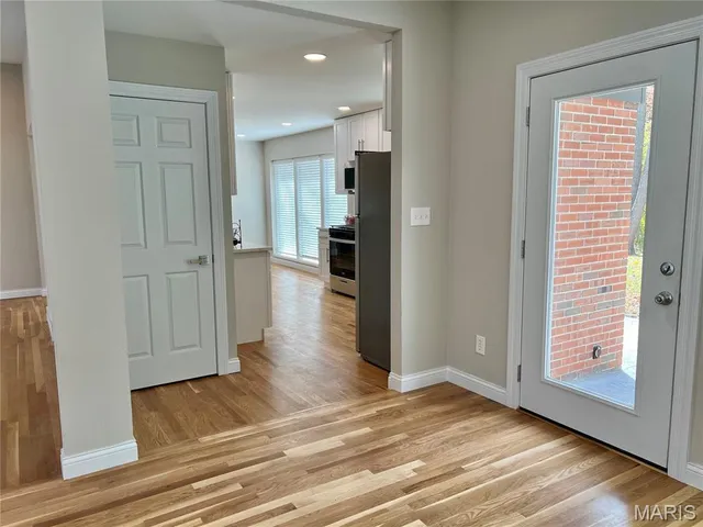 $4,195 | 417 Wenneker Drive, Ladue, MO 63124