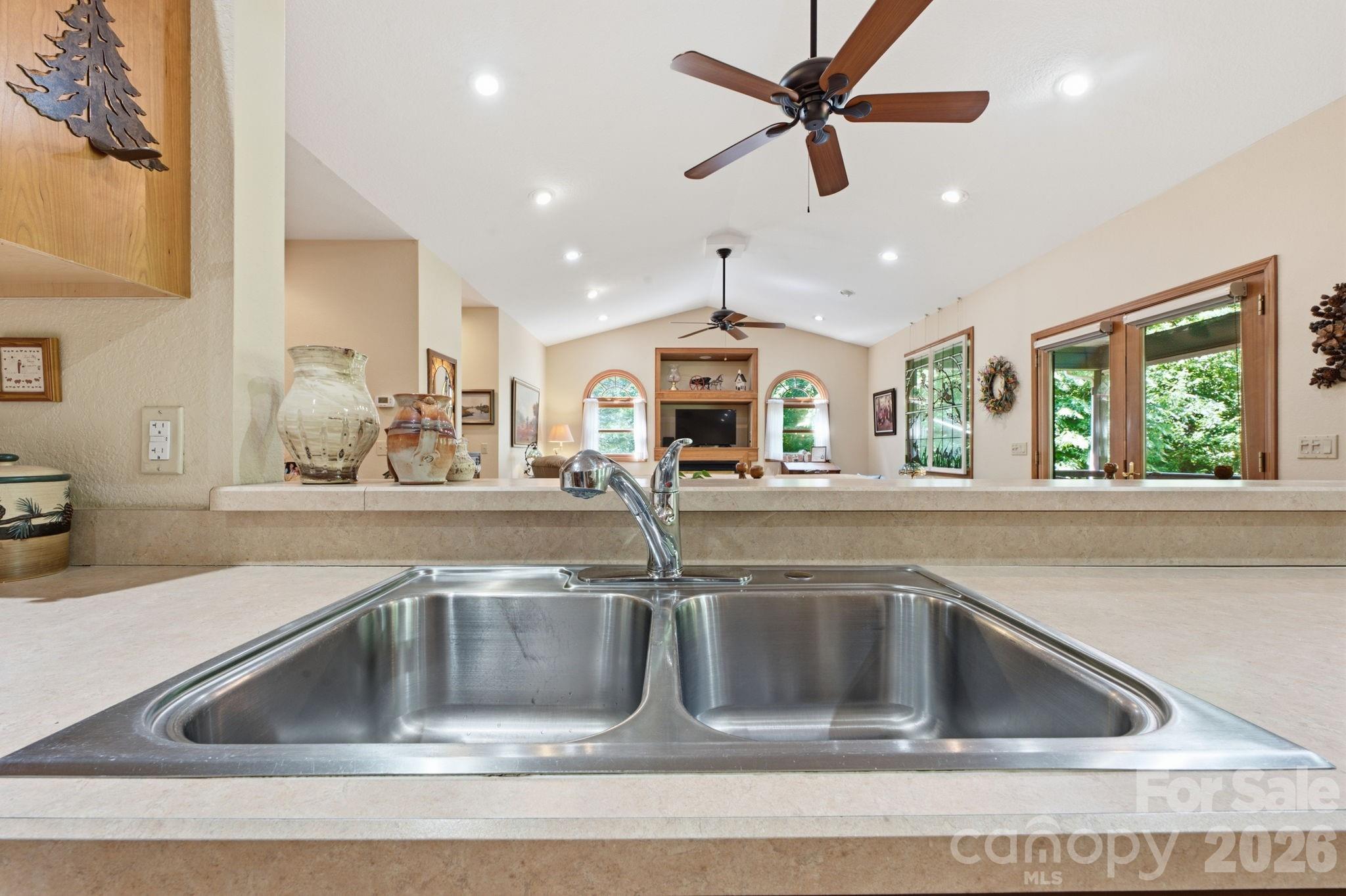 121 Forest Run Road, Unit 121 Whittier, NC 28789 - Photo 19 of 42