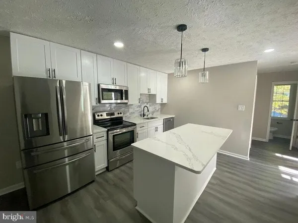 $3,100 | 13511 Ambassador Drive, Unit 13511, Germantown, MD 20874