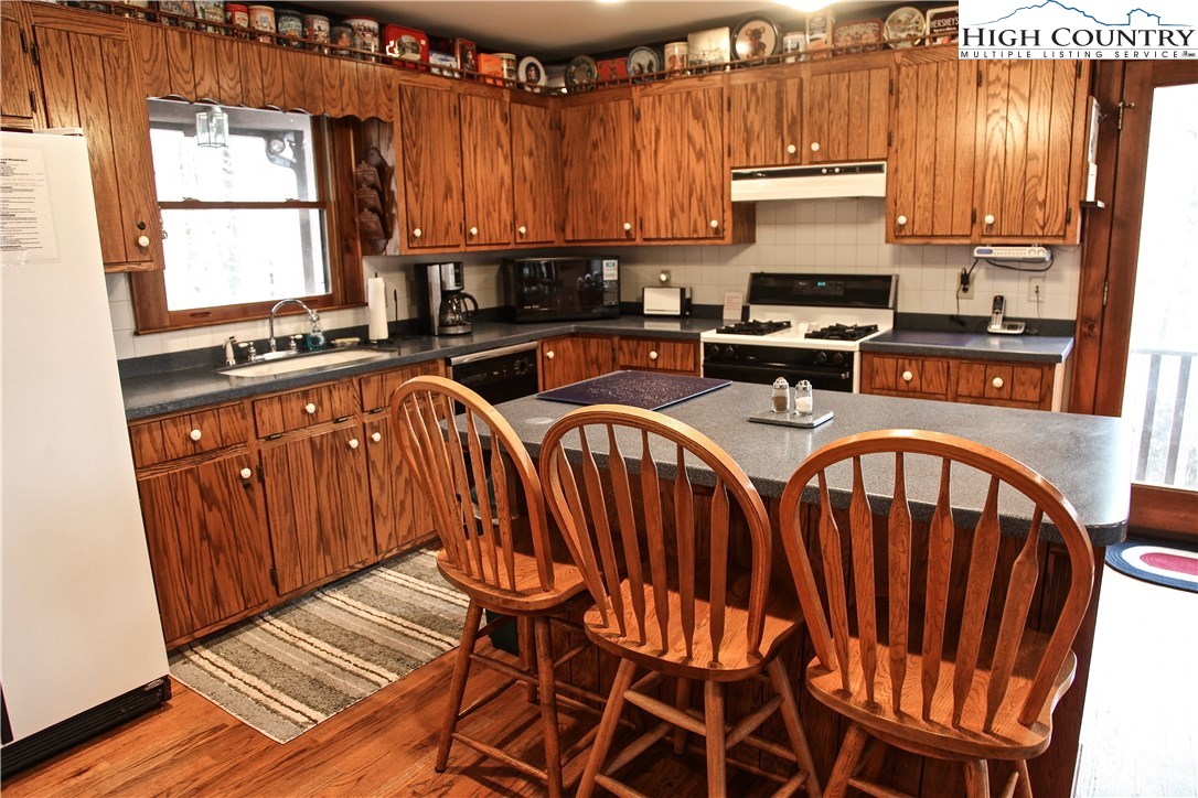 221 Last Chance Road Ferguson, NC 28624 - Photo 6 of 17