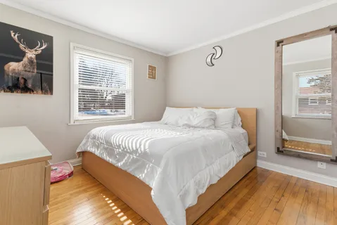 $309,000 | 204 Woodlawn Drive, Mundelein, IL 60060