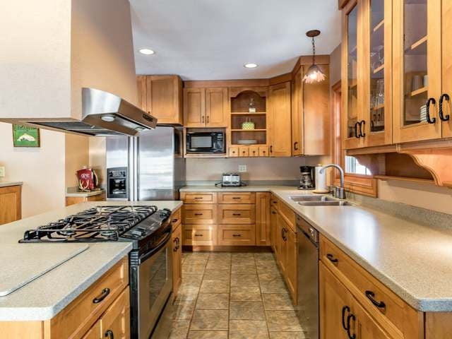 13037 Deer Park Road, Unit 6 NEST Manitowish Waters, WI 54545 - Photo 11 of 40 Gallery Image 11