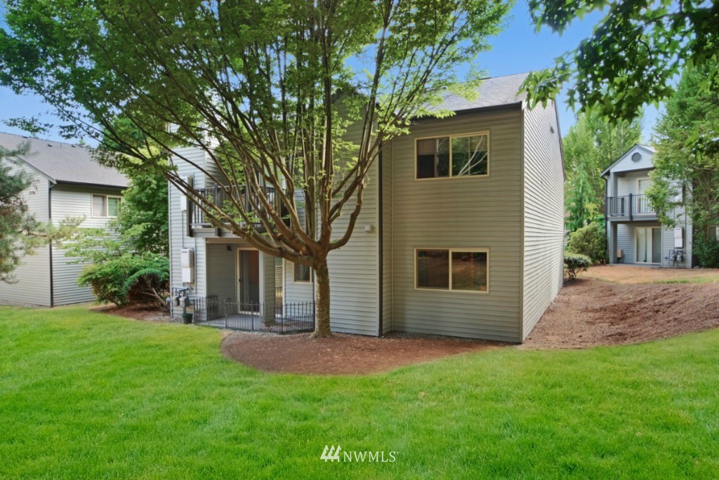 9805 Avondale Road Northeast, Unit T154 Redmond, WA 98052 - Photo 14 of 17 Gallery Image 14