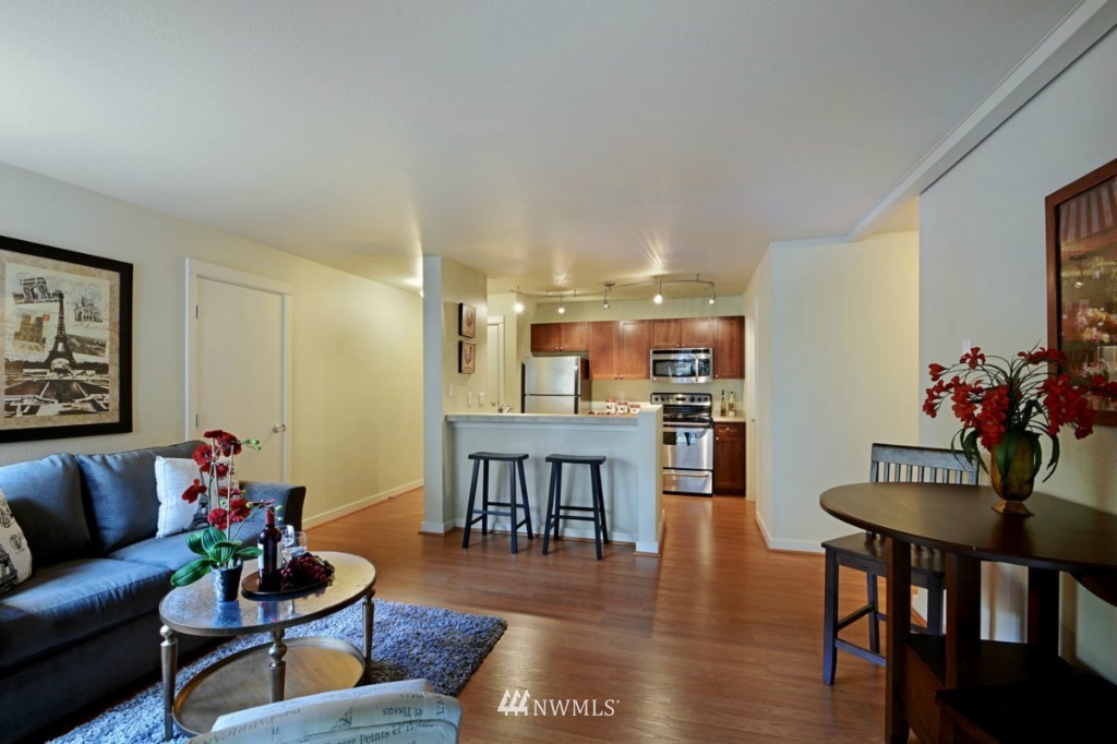 9805 Avondale Road Northeast, Unit T154 Redmond, WA 98052 - Photo 6 of 17 Gallery Image 6