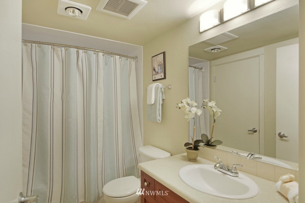 9805 Avondale Road Northeast, Unit T154 Redmond, WA 98052 - Photo 9 of 17 Gallery Image 9