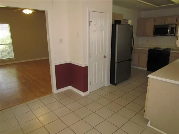 $1,800 | 605 Armand Street, Mandeville, LA 70448