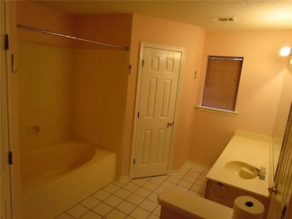 $1,800 | 605 Armand Street, Mandeville, LA 70448