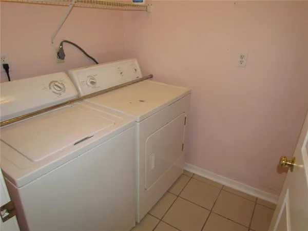 $1,800 | 605 Armand Street, Mandeville, LA 70448