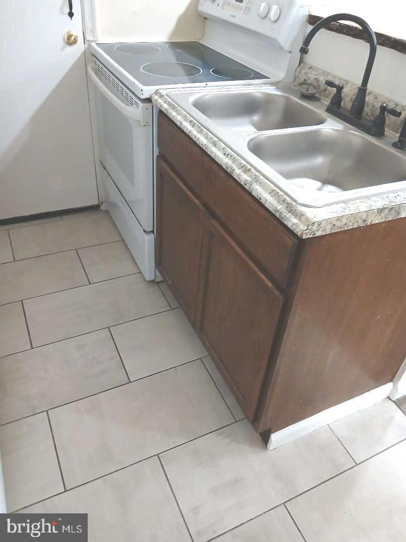 3603 4th Street Baltimore, MD 21225 - Photo 6 of 20