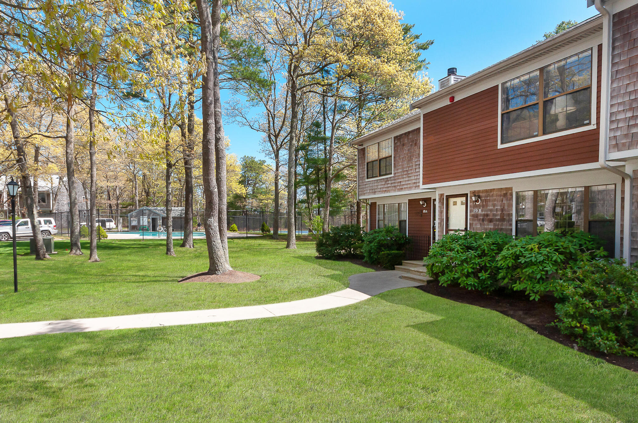 195 Falmouth Road, Unit 19B Mashpee, MA 02649 - Photo 2 of 27 2305_GatesStrome195Falmouth19BFinal_024
