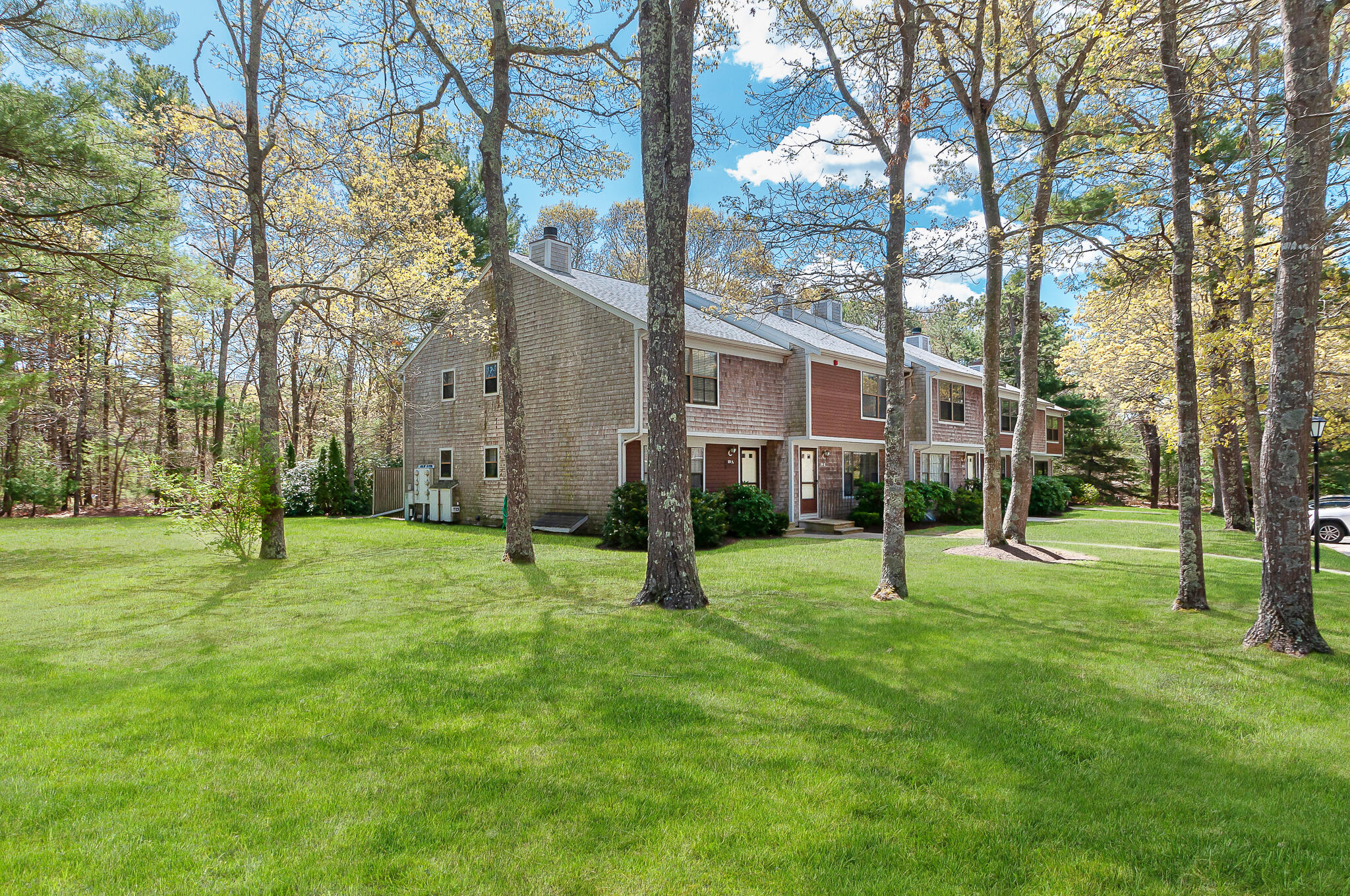 195 Falmouth Road, Unit 19B Mashpee, MA 02649 - Photo 4 of 27 2305_GatesStrome195Falmouth19BFinal_026