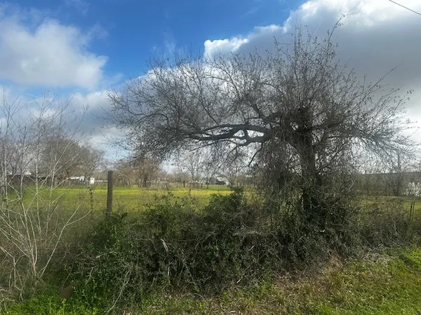 $2,300 | 27722 Betka, Hockley, TX 77447