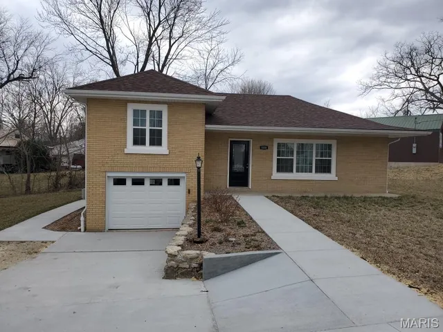 $207,900 | 508 Highway 28 West, Belle, MO 65013