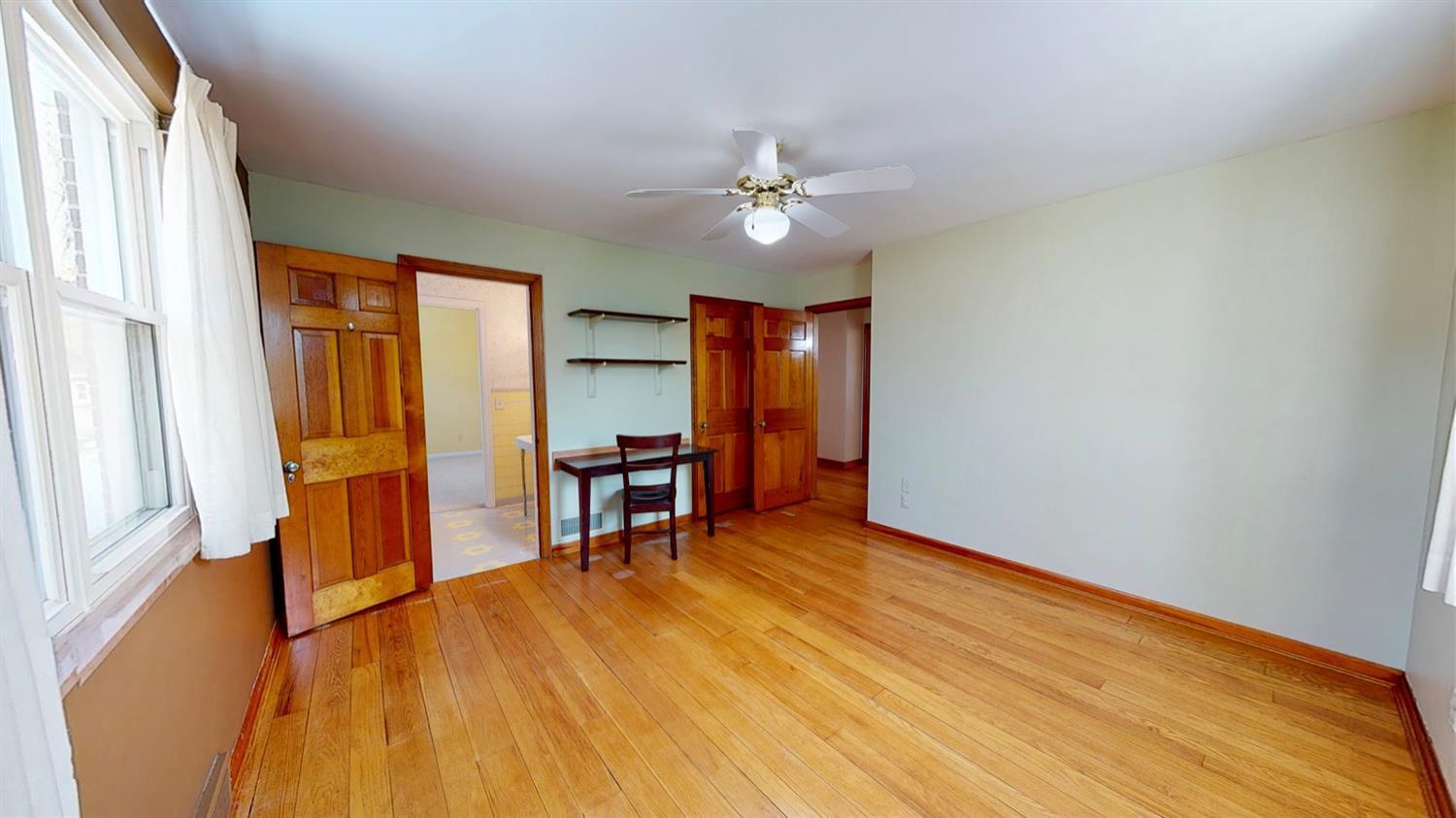 1028 West Galbraith Road Cincinnati, OH 45231 - Photo 29 of 36 Gallery Image 29