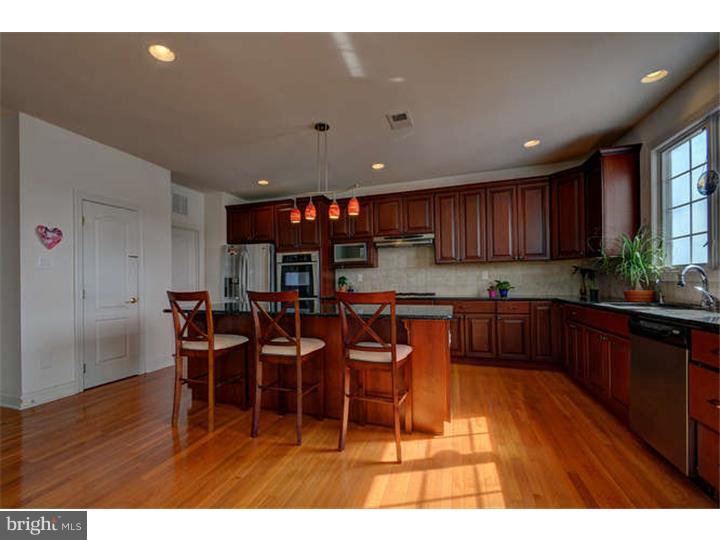 34 Ridgeview Way Allentown, NJ 08501 - Photo 4 of 25 Kitchen