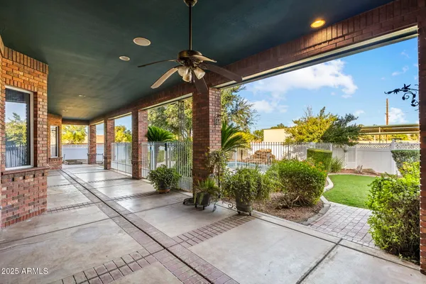 $5,000,000 | 2025 South Val Vista Drive, Gilbert, AZ 85295