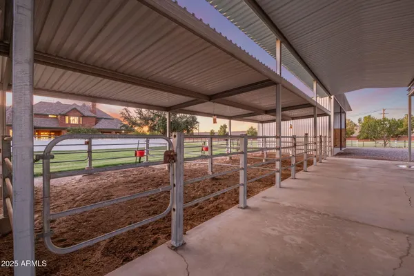 $5,000,000 | 2025 South Val Vista Drive, Gilbert, AZ 85295