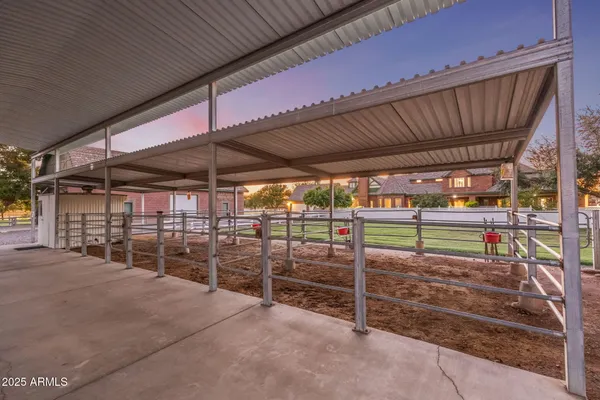 $5,000,000 | 2025 South Val Vista Drive, Gilbert, AZ 85295