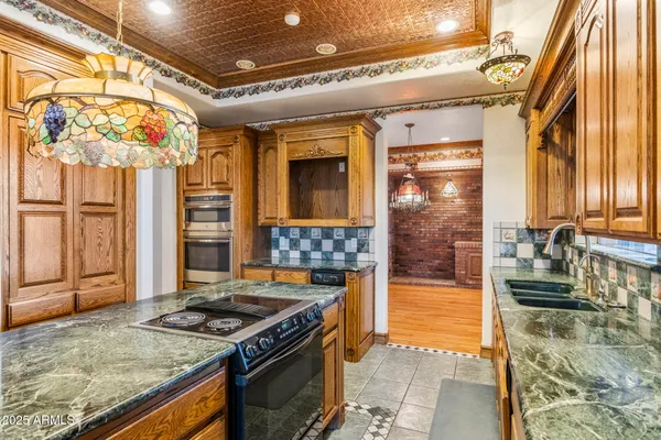 $5,000,000 | 2025 South Val Vista Drive, Gilbert, AZ 85295