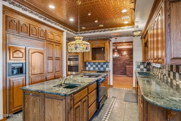 $5,000,000 | 2025 South Val Vista Drive, Gilbert, AZ 85295