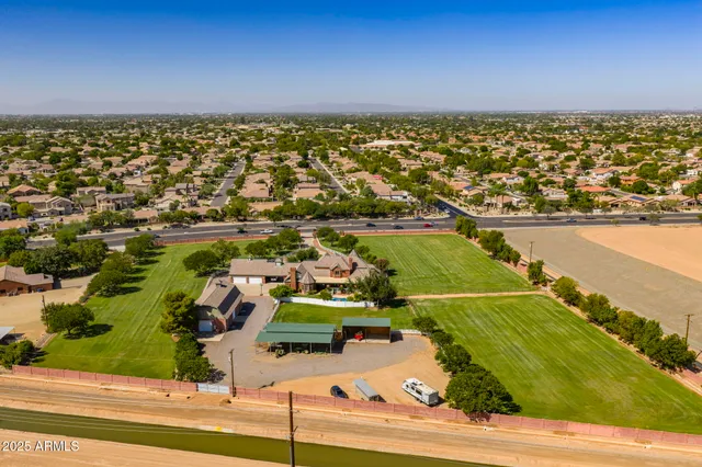 $5,000,000 | 2025 South Val Vista Drive, Gilbert, AZ 85295